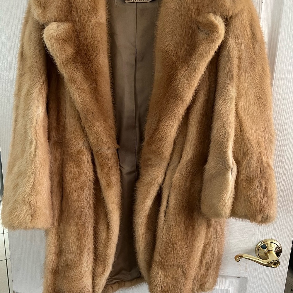 Vintage real fur, Tan Teddy Jacket with Plush Texture and Wide Lapel